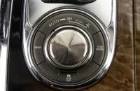 Infiniti QX56 31 из 34