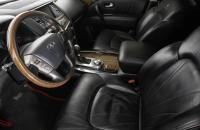 Infiniti QX56 9 из 34