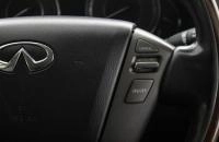Infiniti QX56 25 из 34