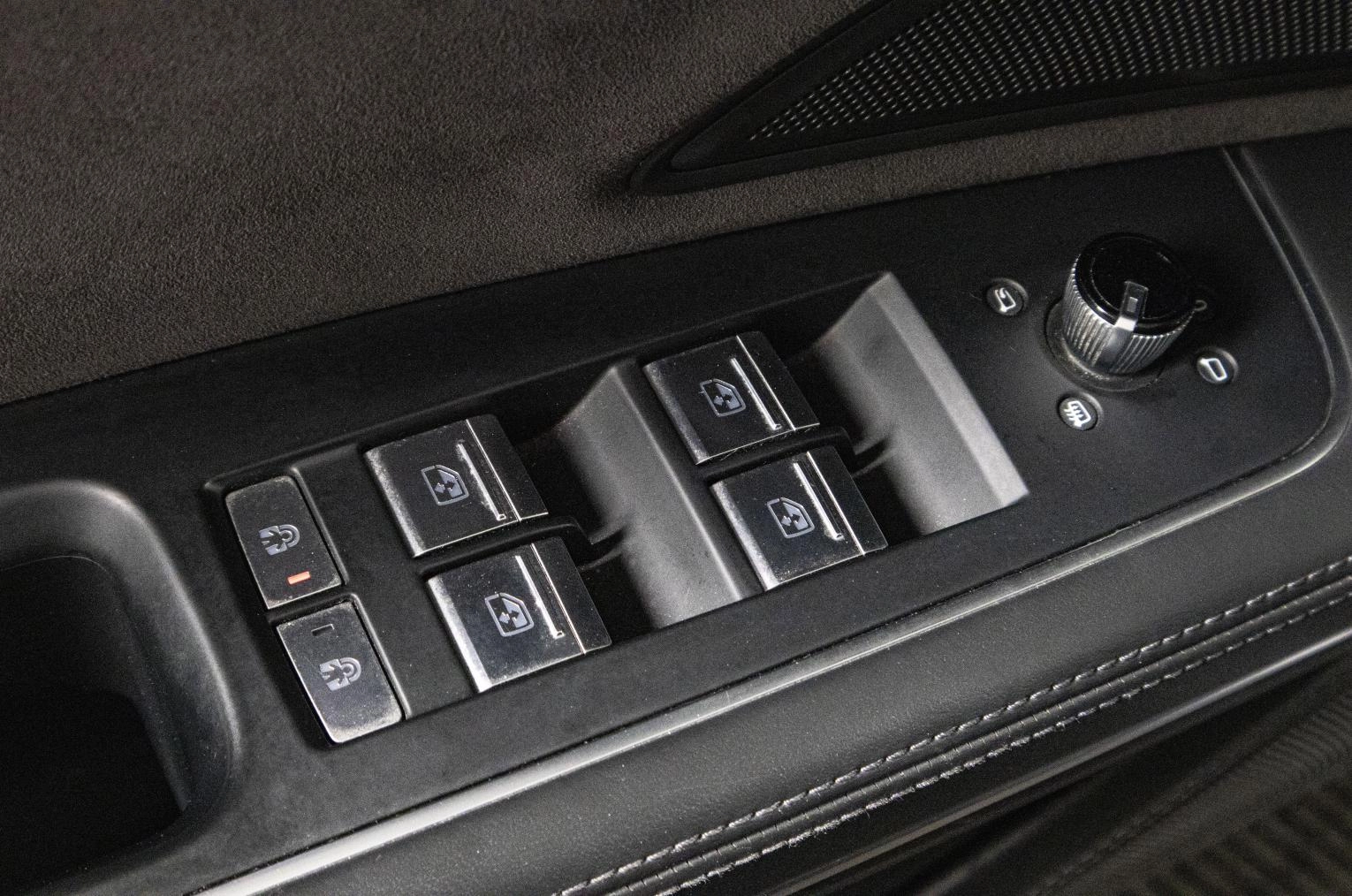 Audi A8 8 из 28