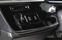 Audi A8 11 из 28