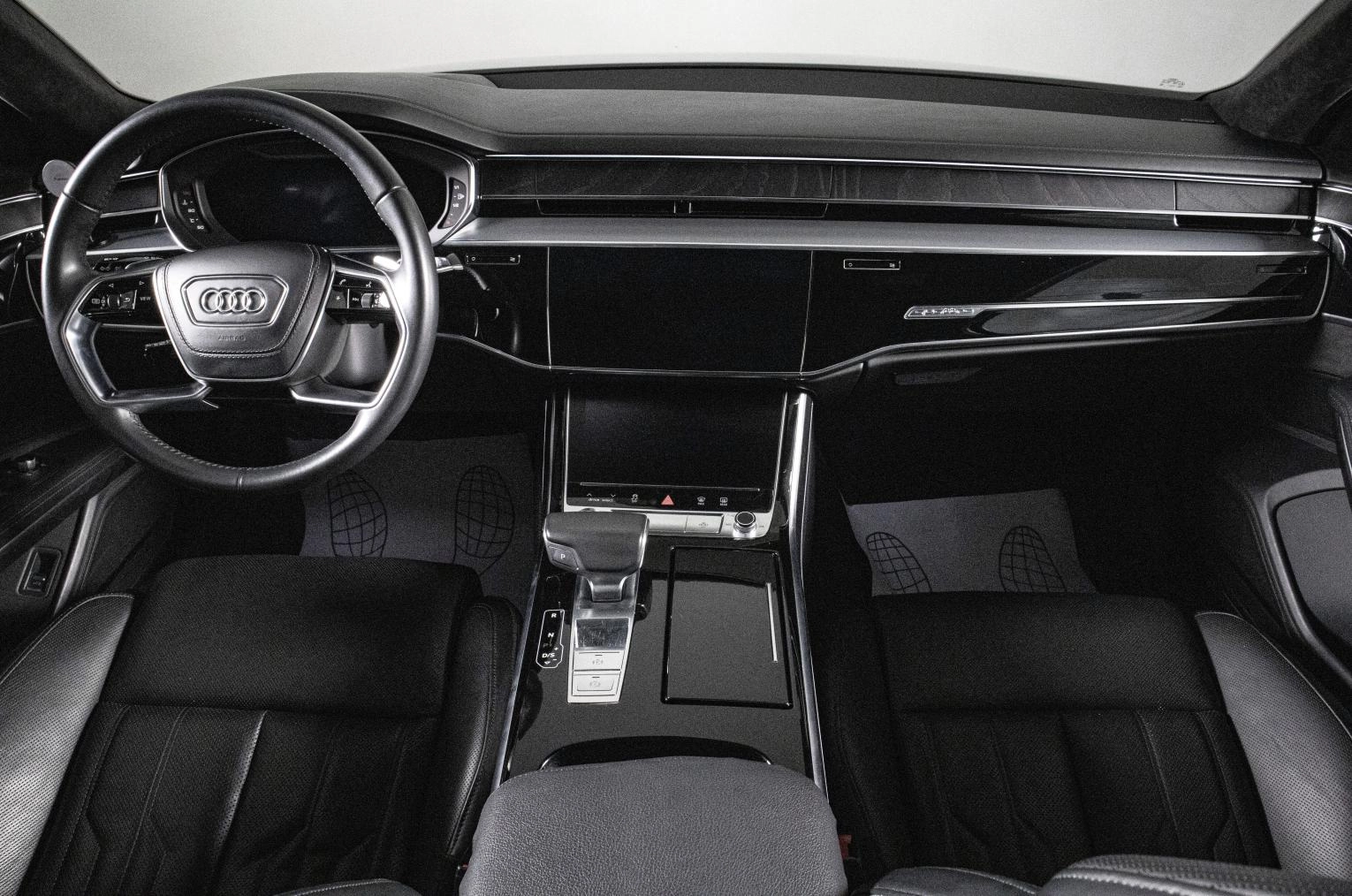 Audi A8 15 из 28