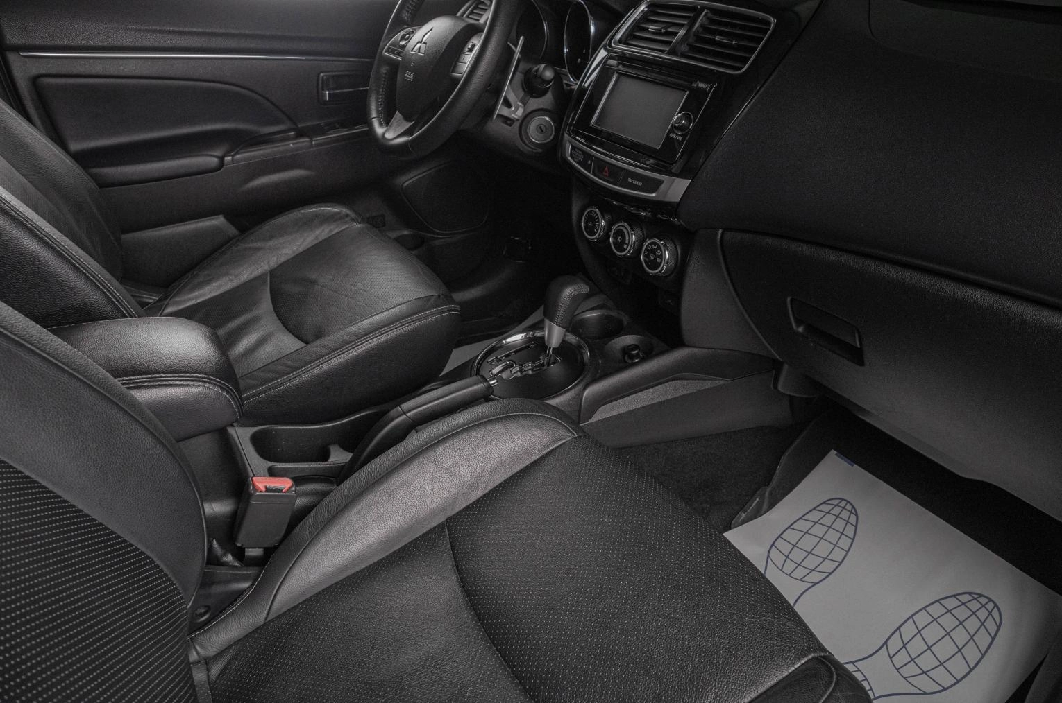 Mitsubishi ASX 19 из 21