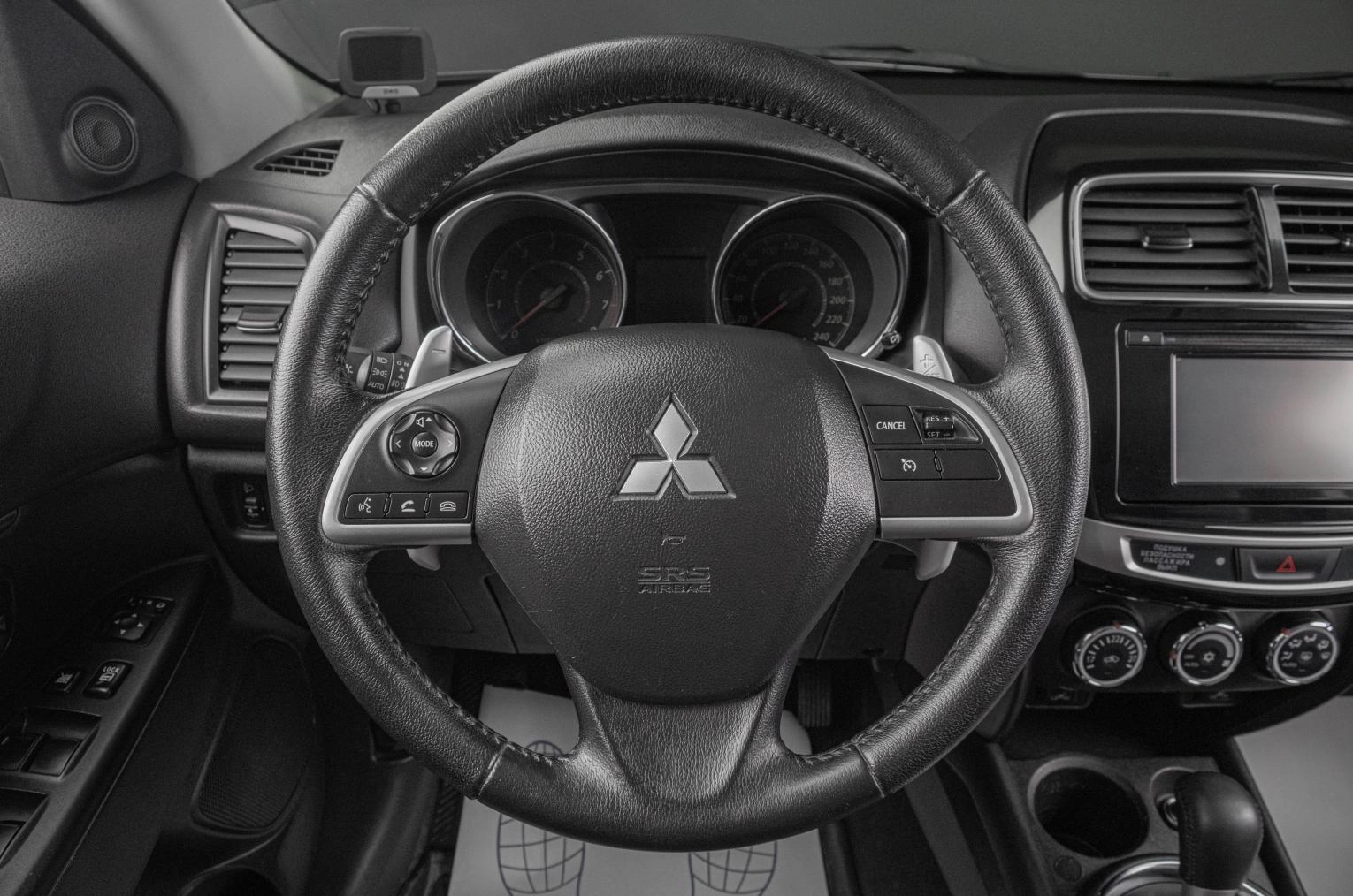 Mitsubishi ASX 12 из 21