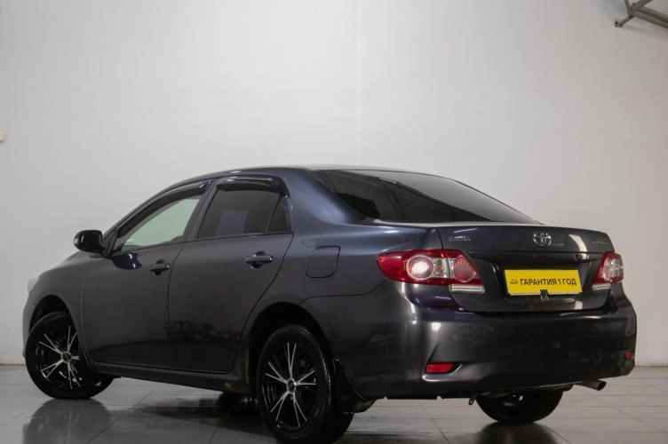 Toyota Corolla 6 из 18