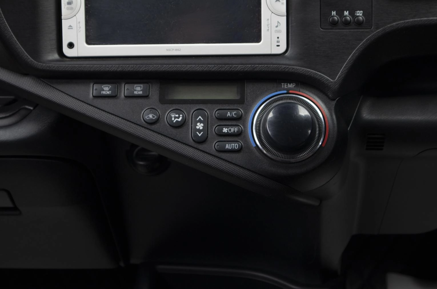 Toyota Aqua 12 из 19