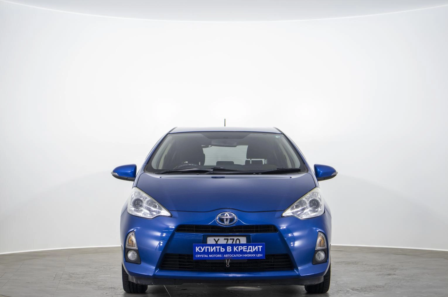 Toyota Aqua 2 из 19