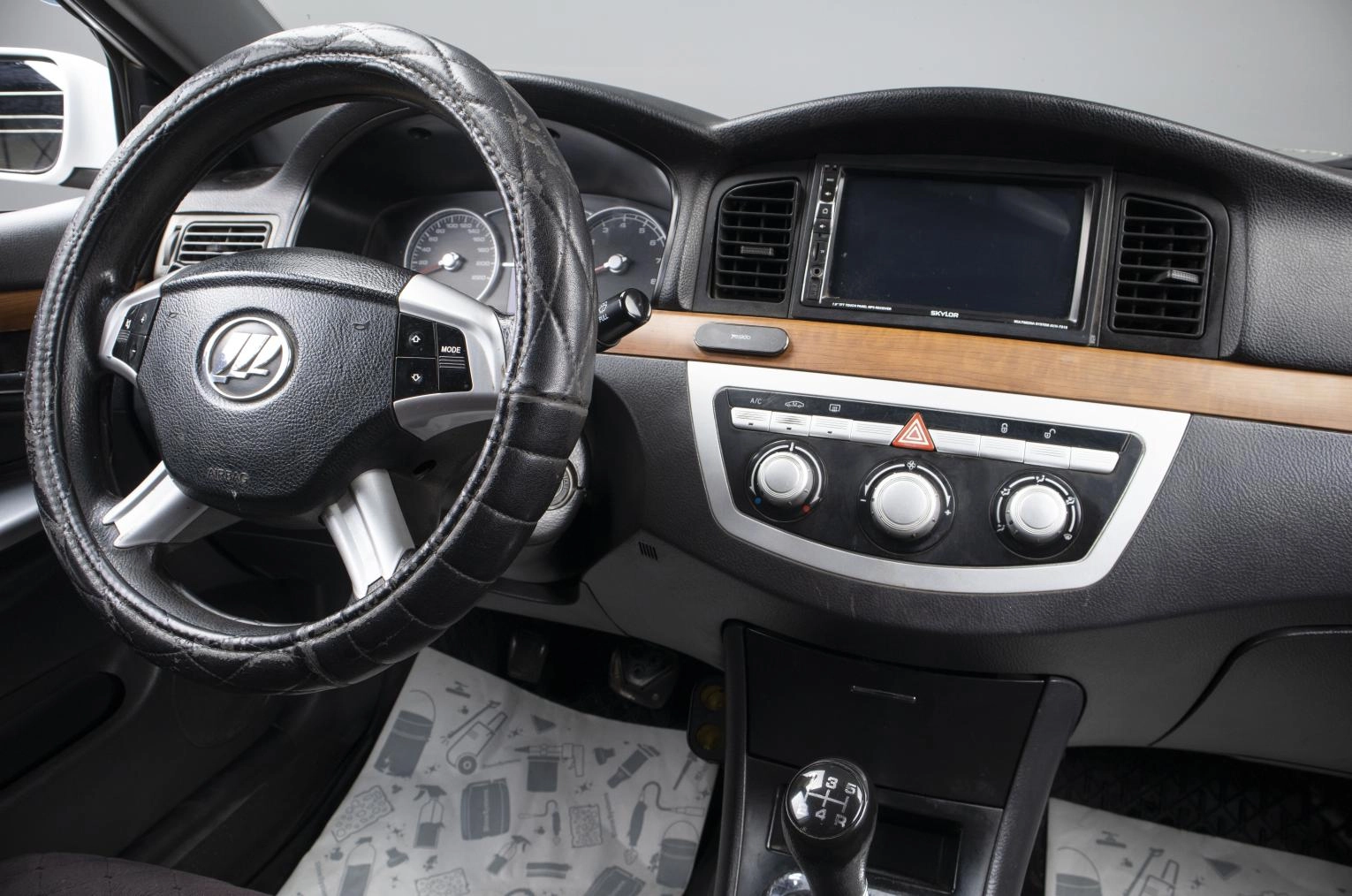 LIFAN Solano 8 из 16