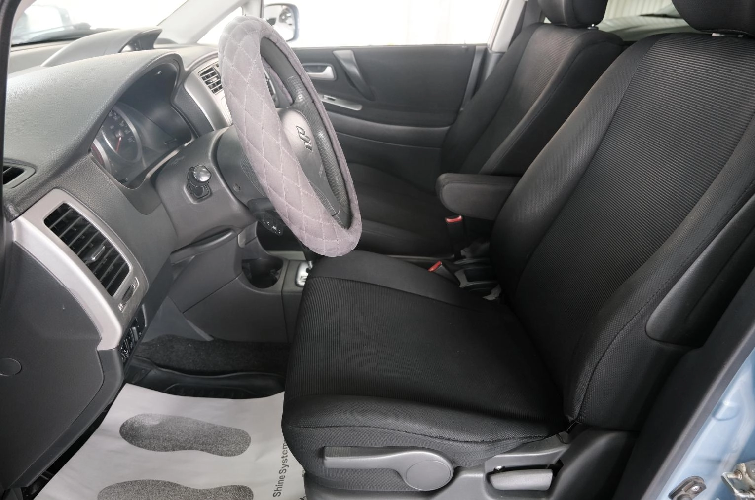 Suzuki Liana 7 из 23