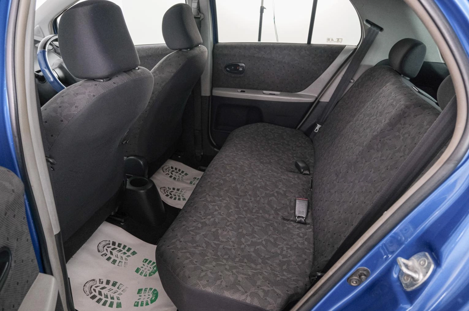 Toyota Vitz 19 из 21