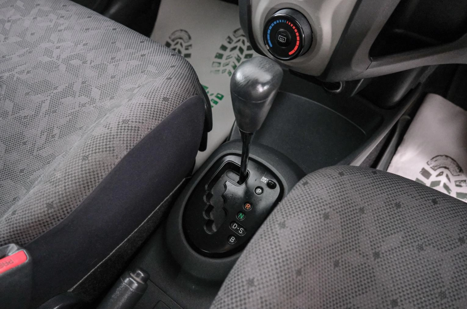 Toyota Vitz 16 из 21