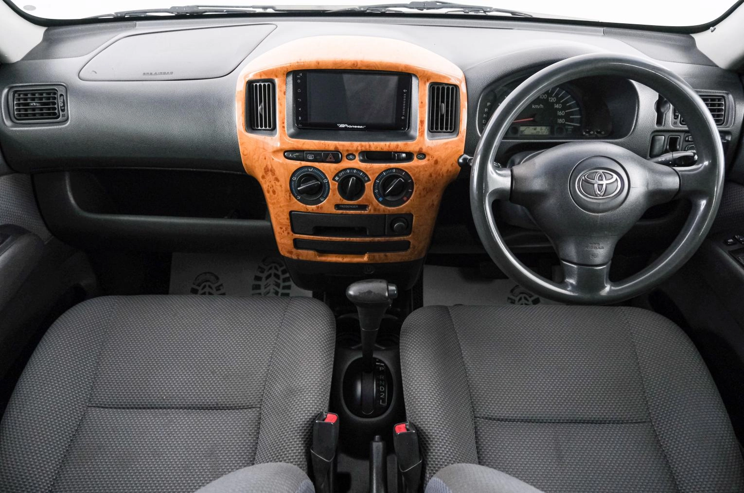 Toyota Succeed 10 из 21