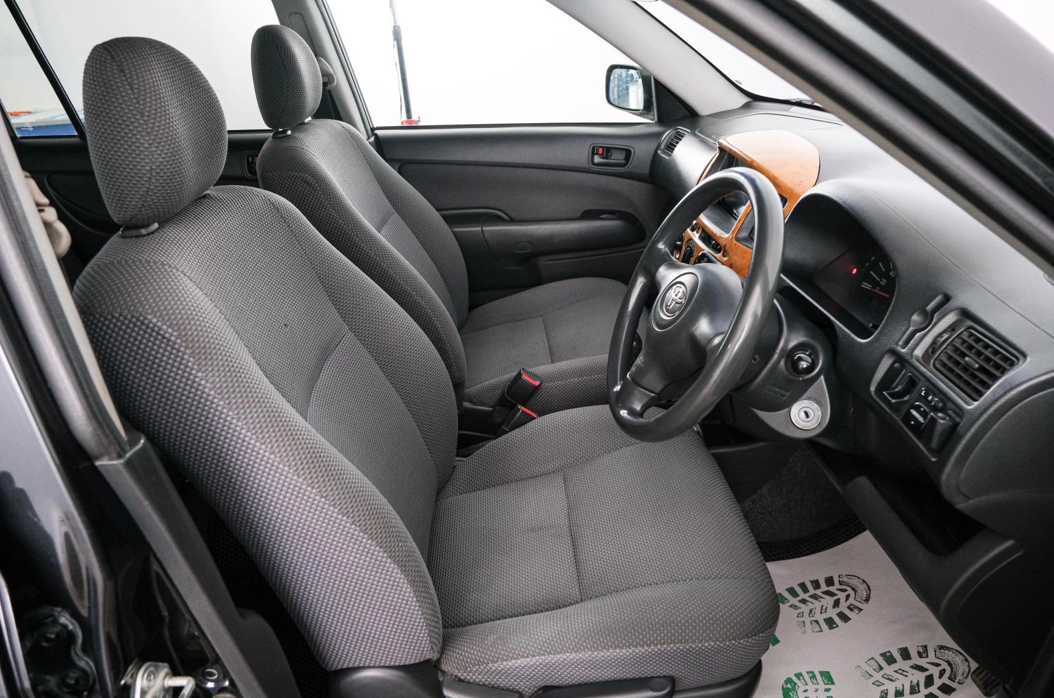Toyota Succeed 7 из 21