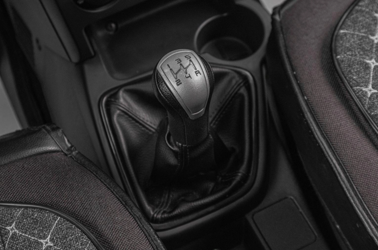 ВАЗ (LADA) Priora 12 из 17