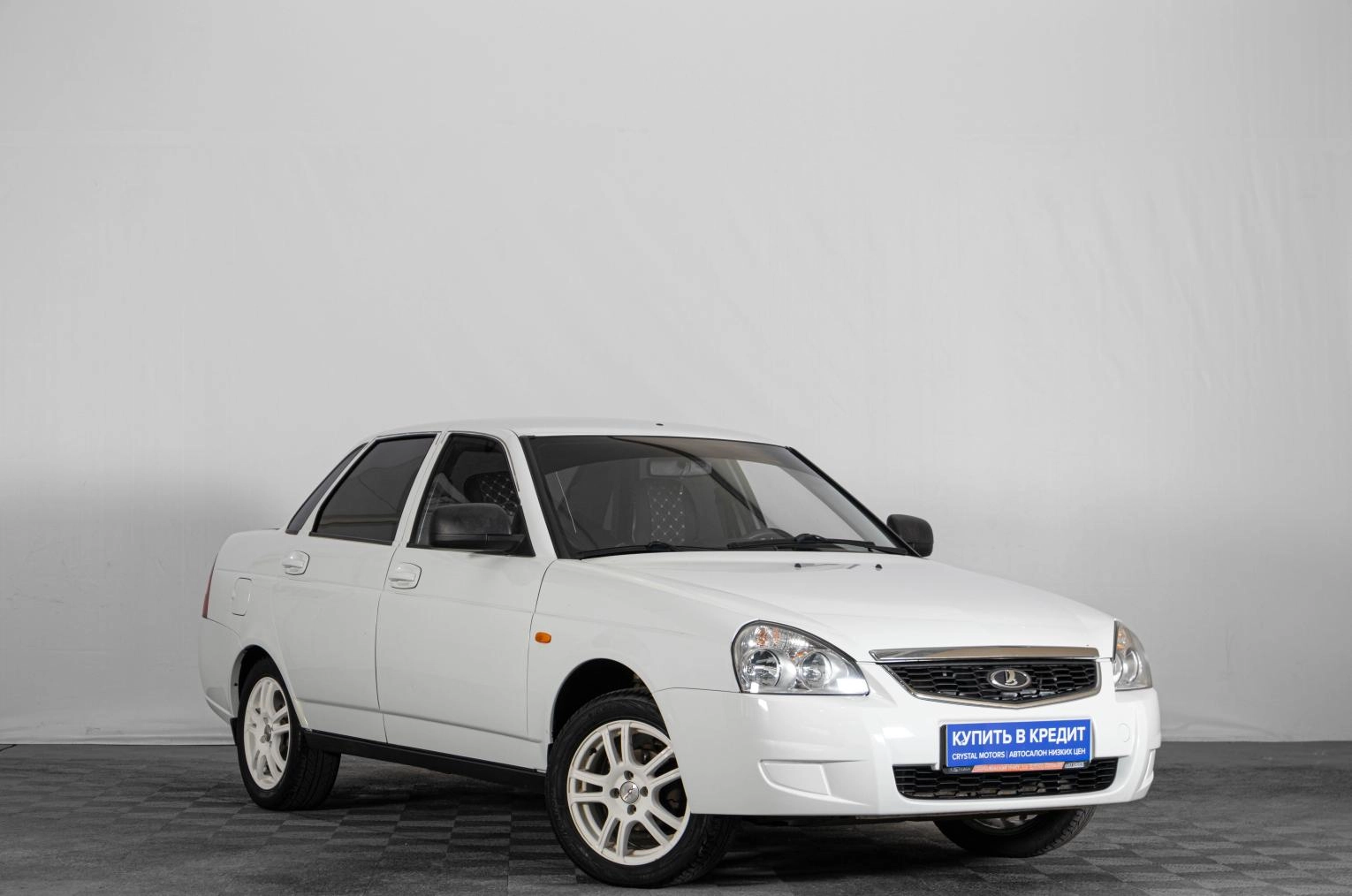 ВАЗ (LADA) Priora 1 из 17