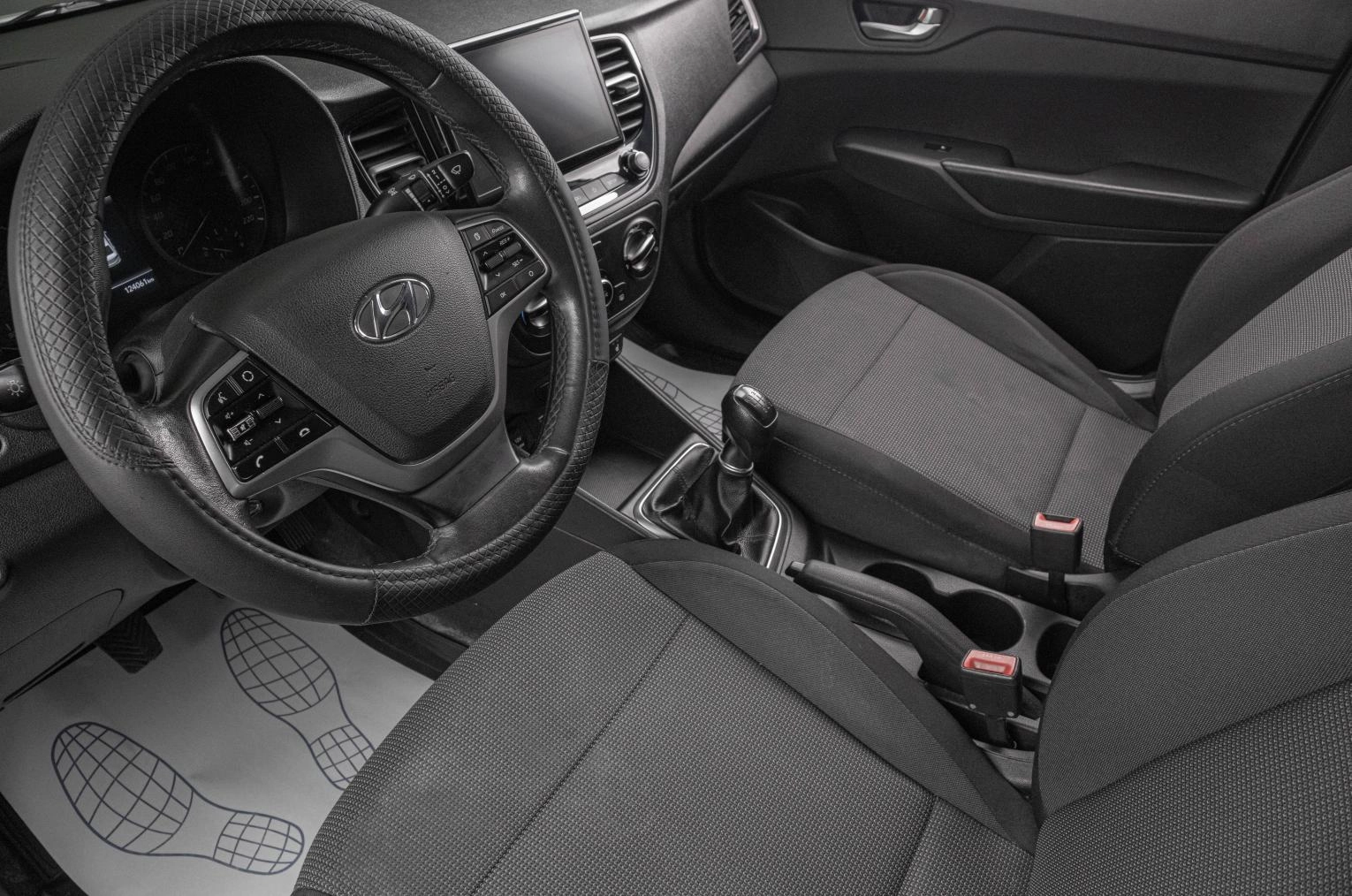 Hyundai Solaris 8 из 20