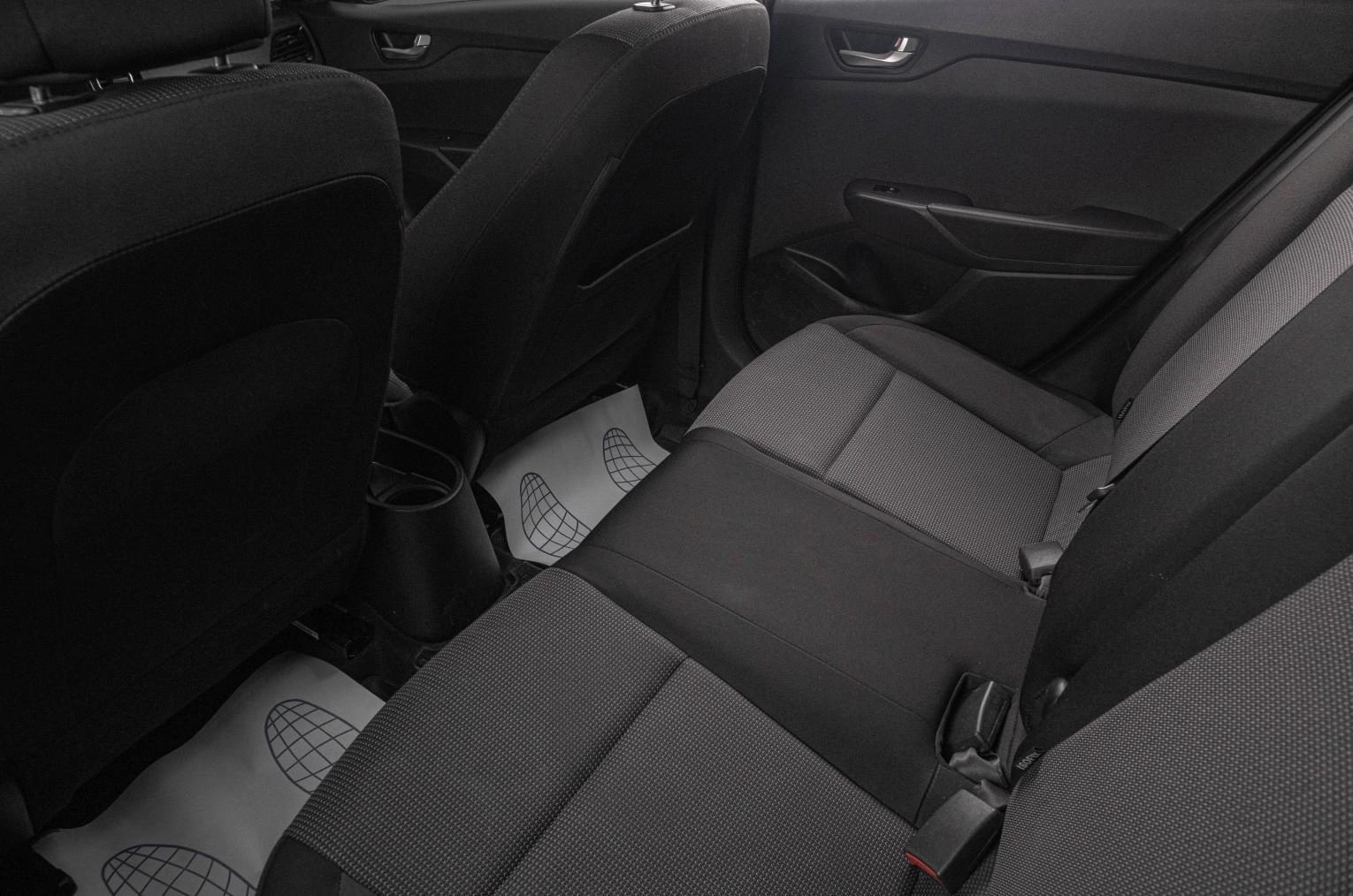 Hyundai Solaris 20 из 20