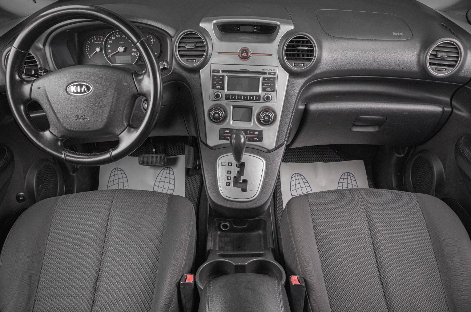 KIA Carens 7 из 17