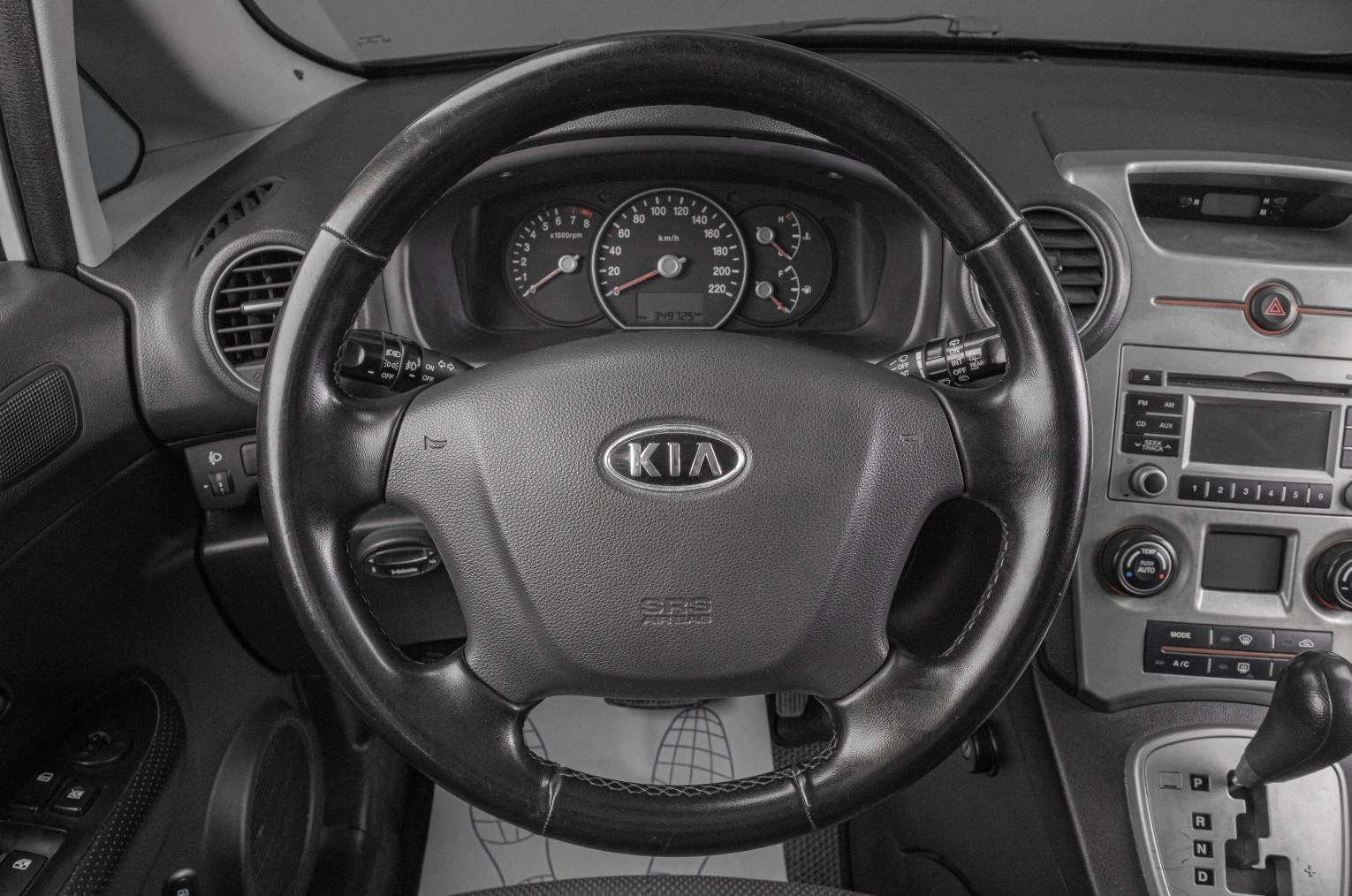 KIA Carens 10 из 17