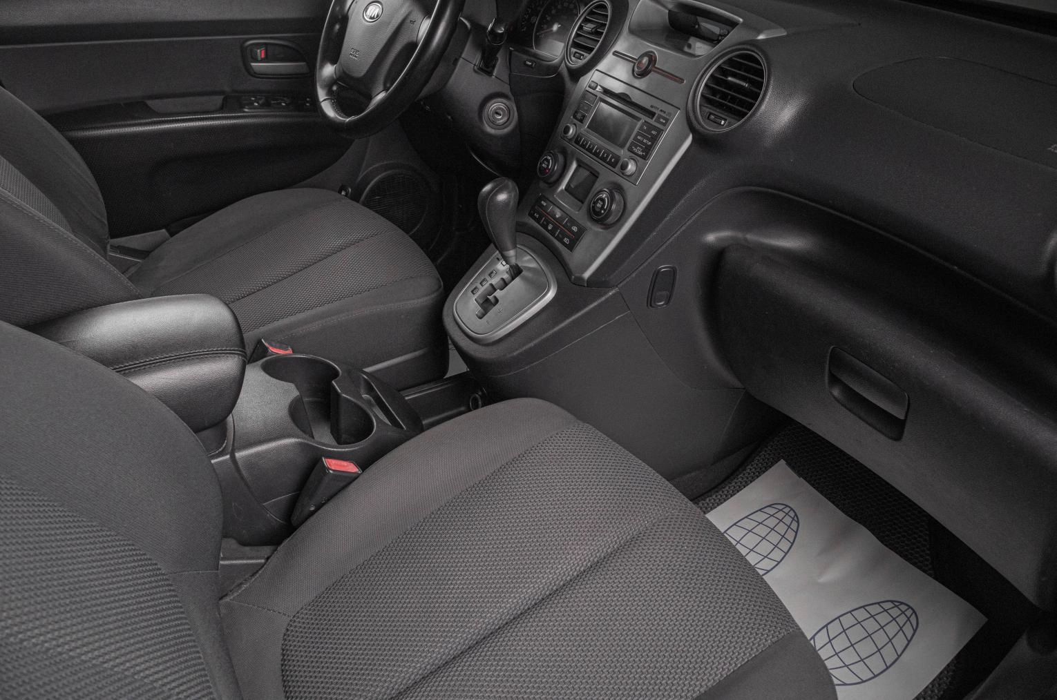 KIA Carens 15 из 17