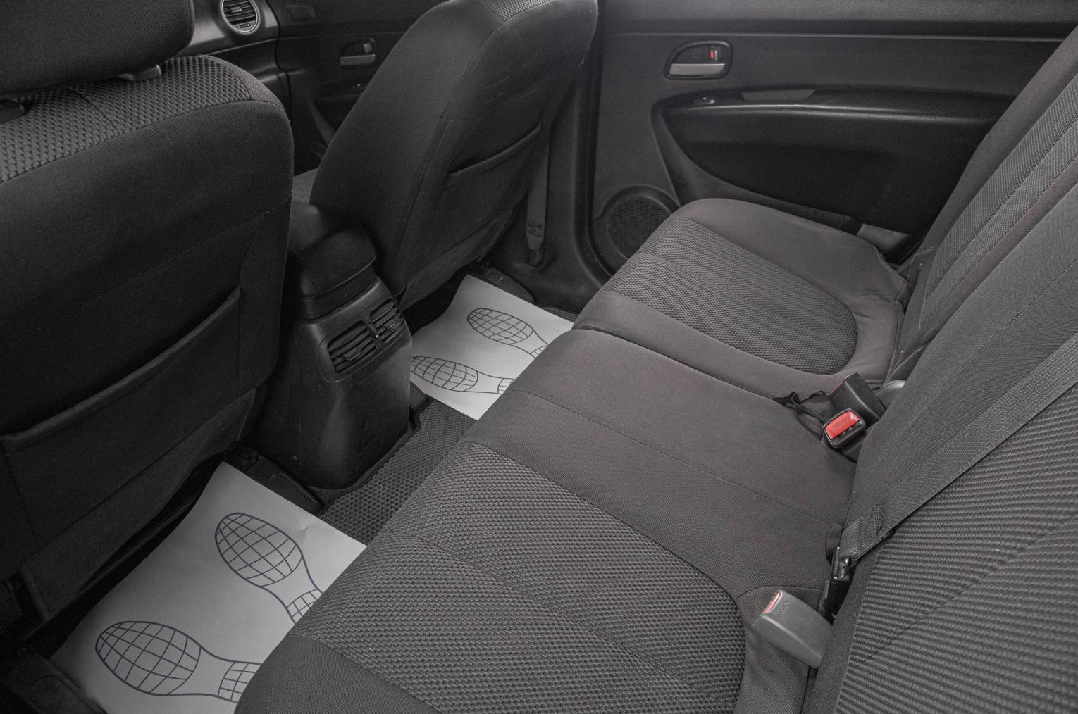 KIA Carens 17 из 17