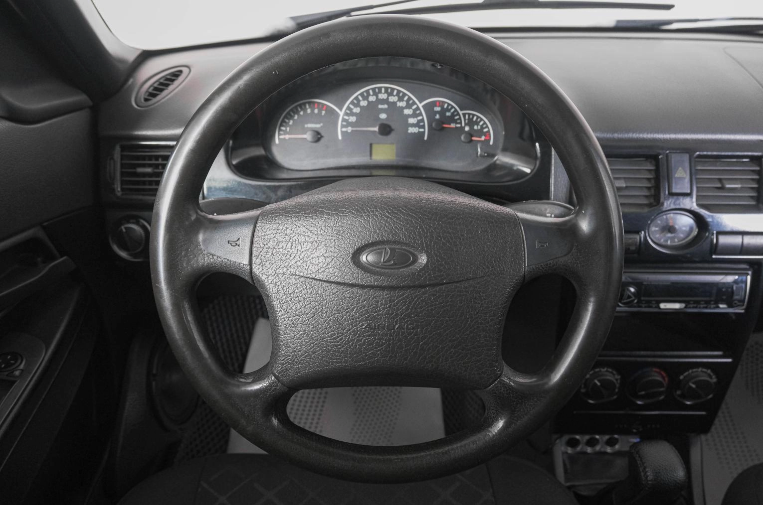 ВАЗ (LADA) Priora 15 из 20