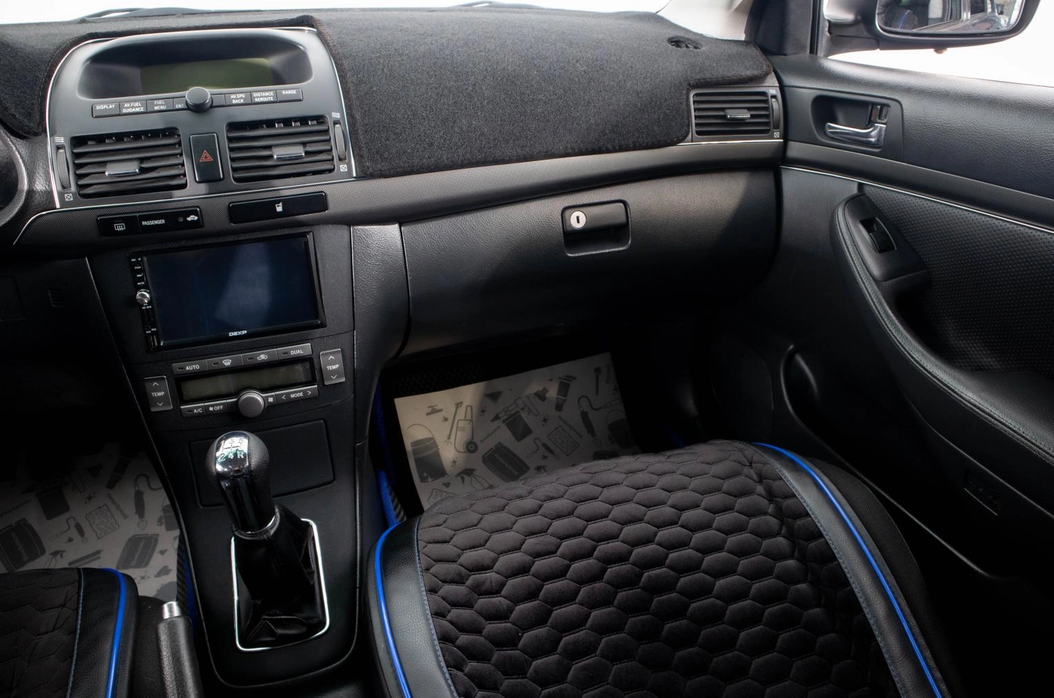 Toyota Avensis 23 из 27