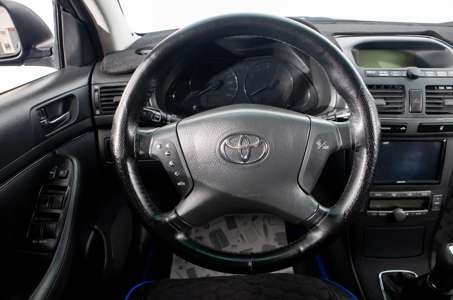 Toyota Avensis 14 из 27