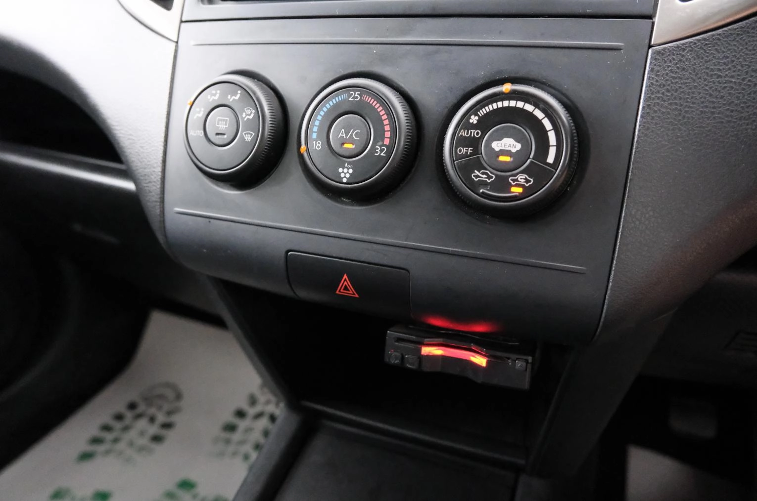 Nissan Wingroad 17 из 22