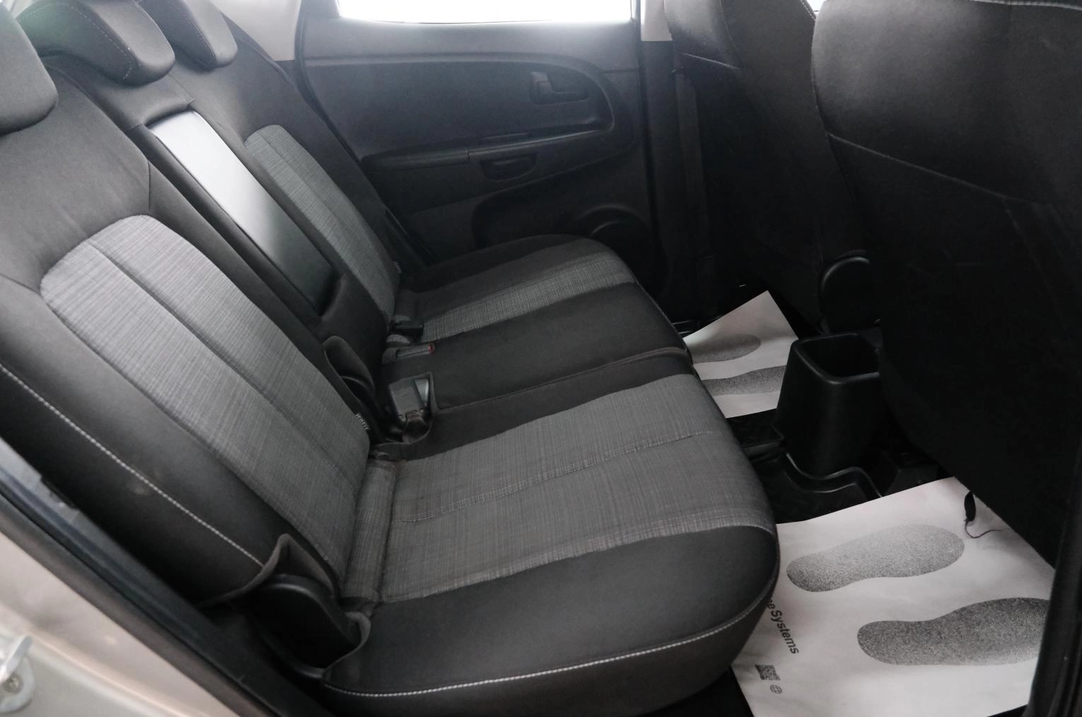 KIA Venga 22 из 25