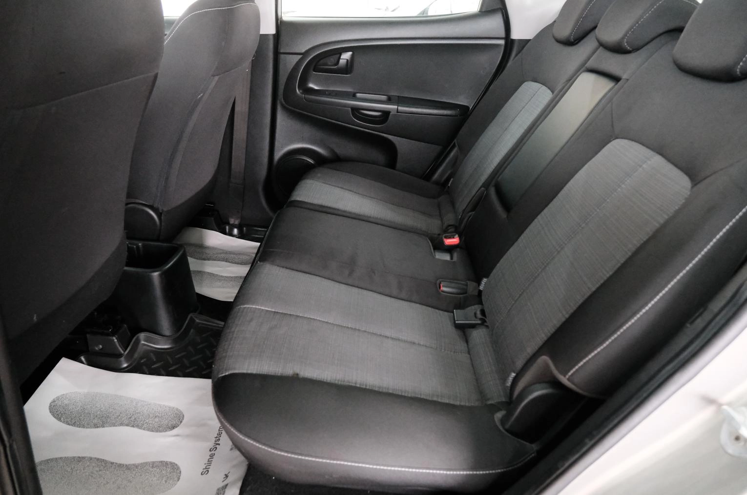 KIA Venga 23 из 25