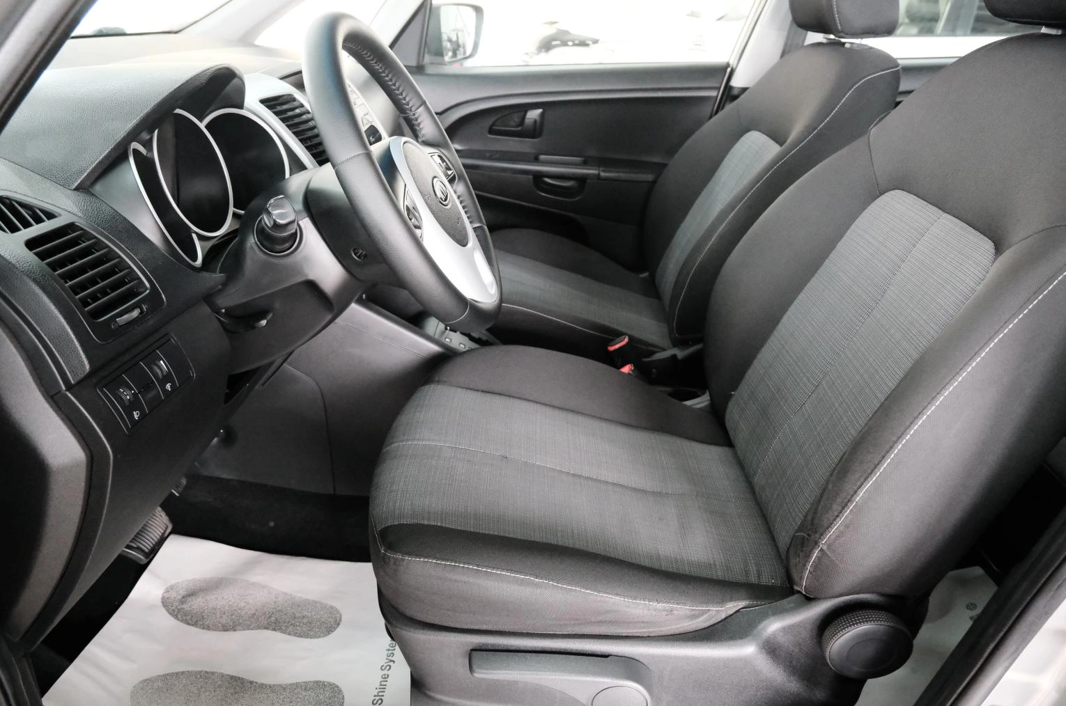 KIA Venga 7 из 25