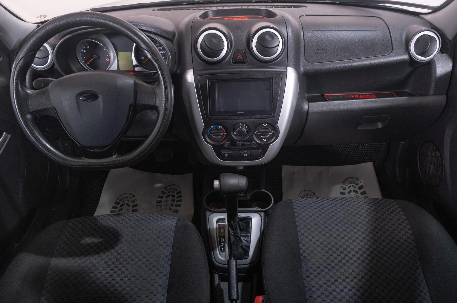 ВАЗ (LADA) Granta 9 из 19