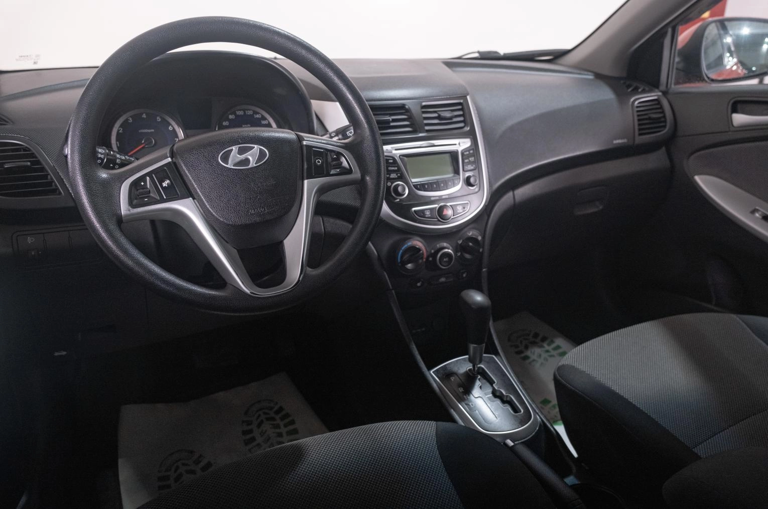 Hyundai Solaris 8 из 20
