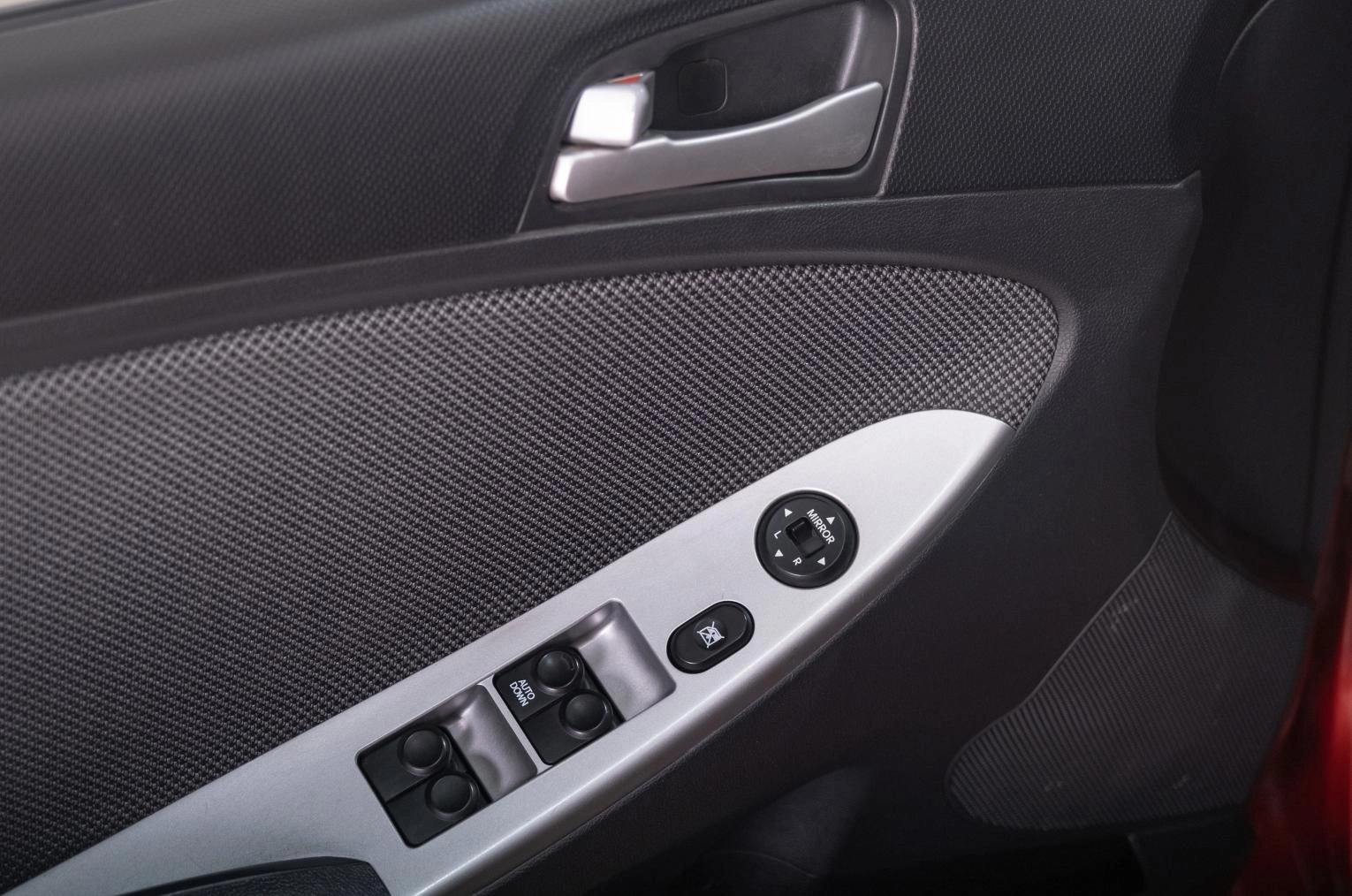 Hyundai Solaris 17 из 20