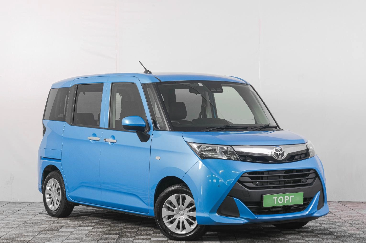 Toyota Tank 1 из 18