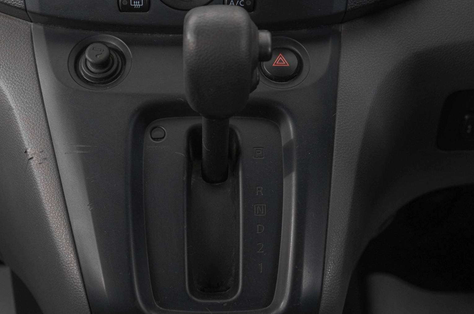Nissan NV200 18 из 20