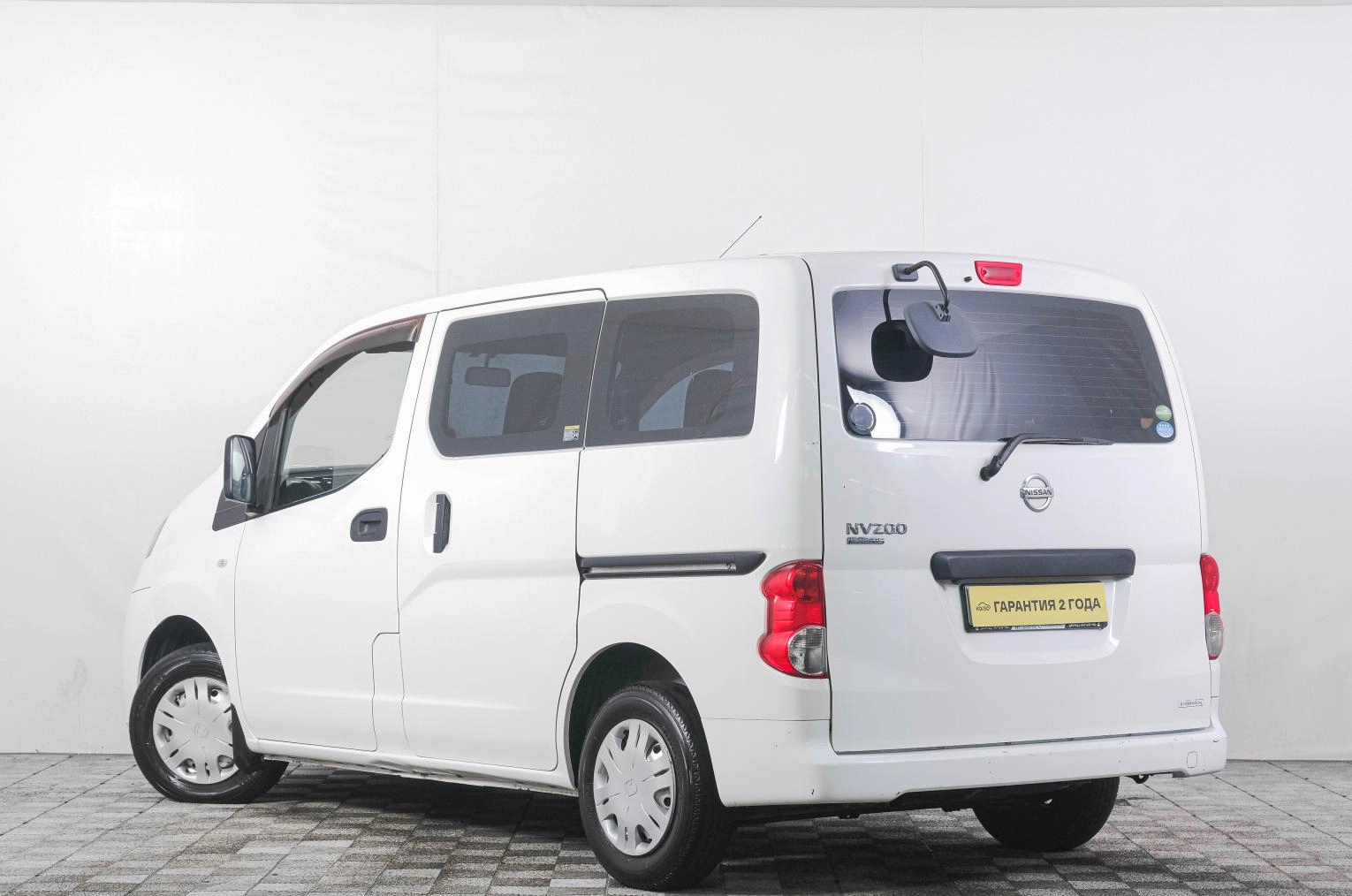 Nissan NV200 4 из 20