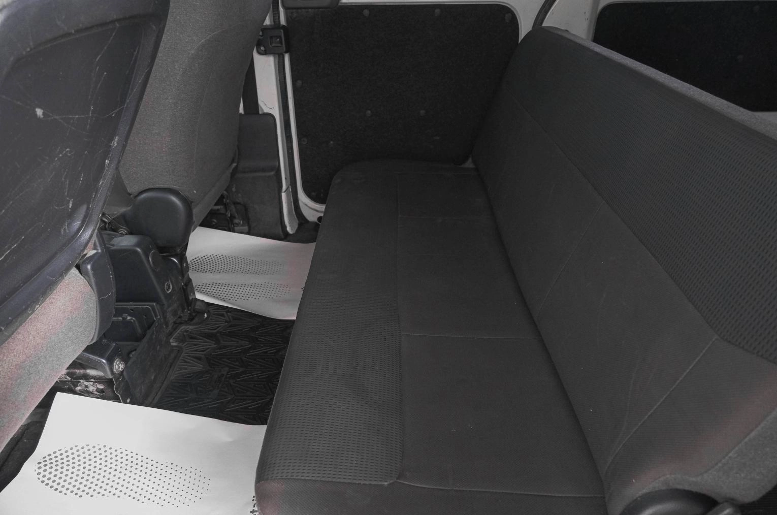 Nissan NV200 9 из 20