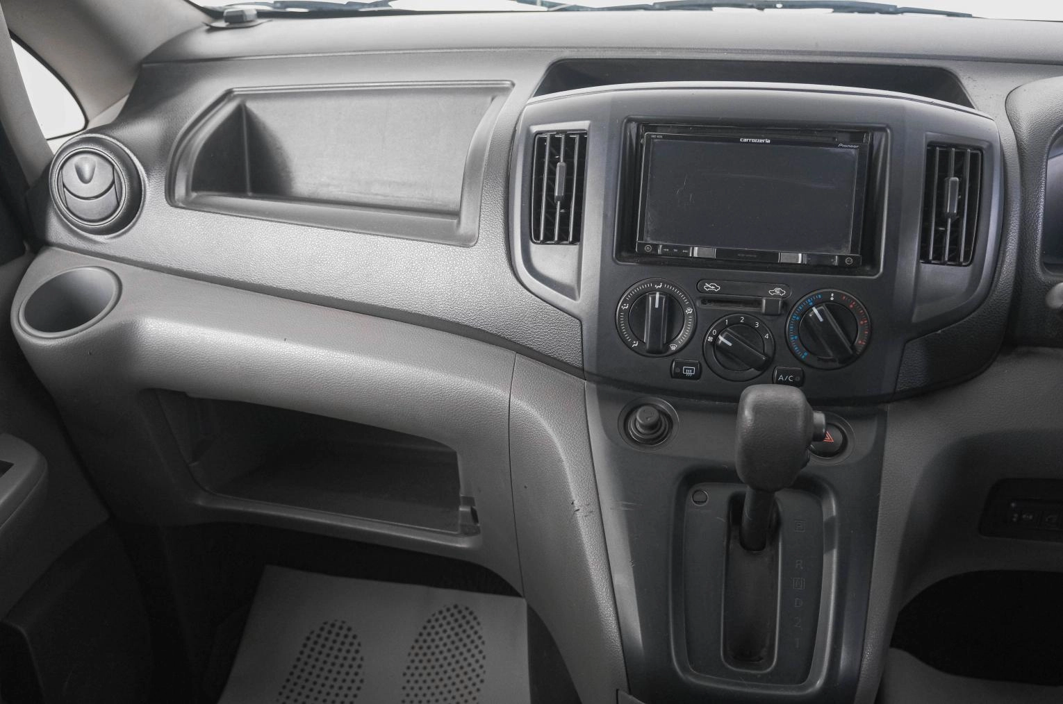 Nissan NV200 12 из 20