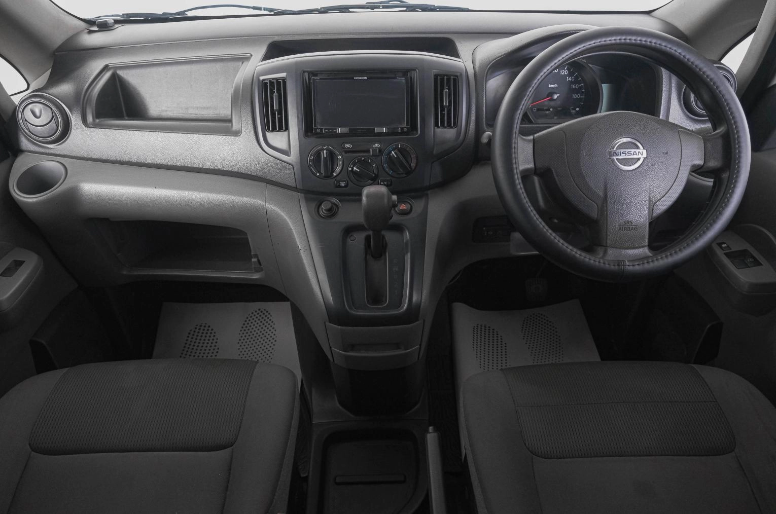 Nissan NV200 13 из 20