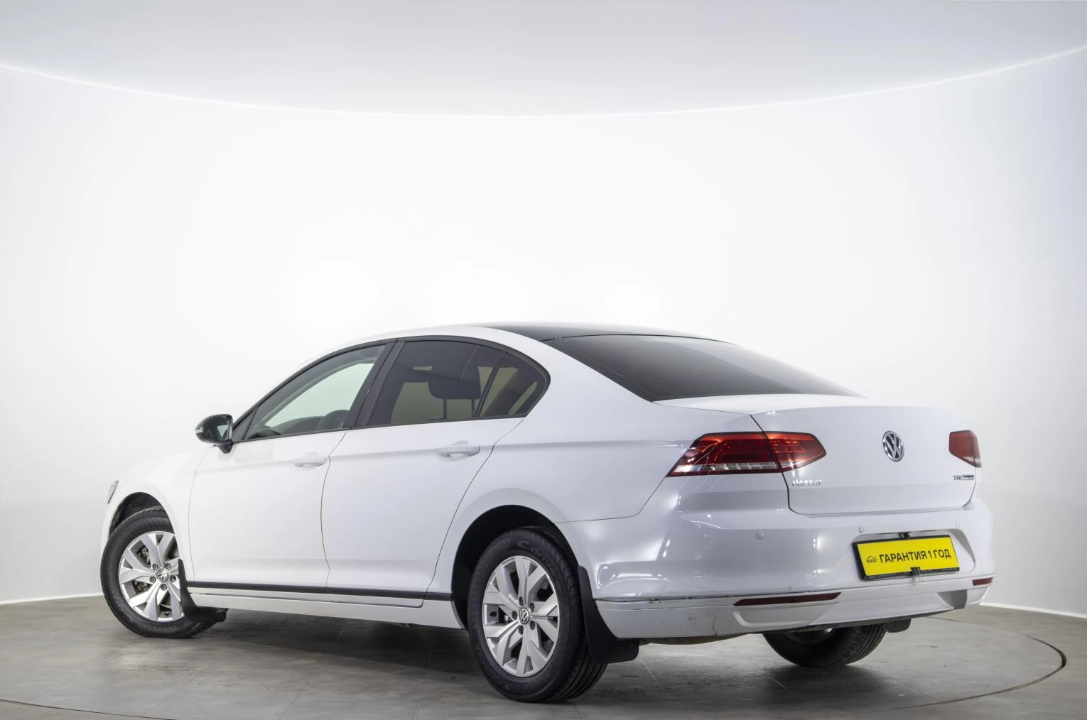 Volkswagen Passat 6 из 22