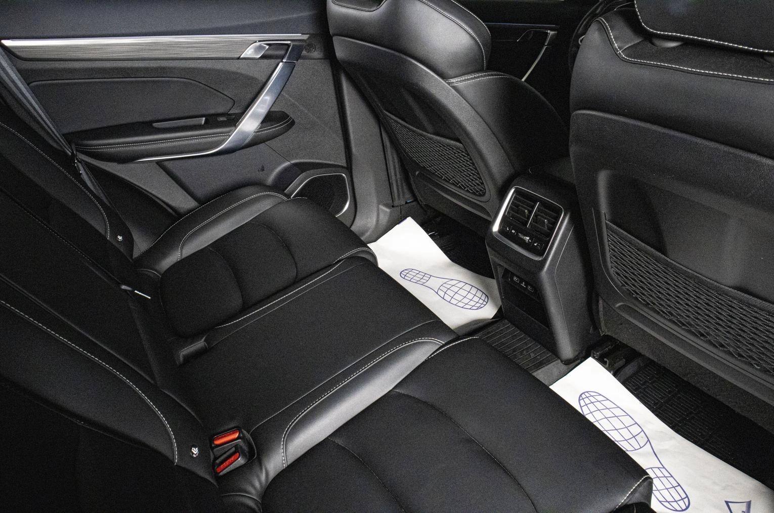 Geely Atlas Pro 19 из 20