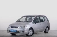 Toyota Corolla Spacio 2 из 19