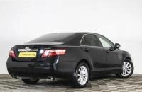 Toyota Camry 4 из 19