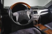 Toyota Camry 14 из 19