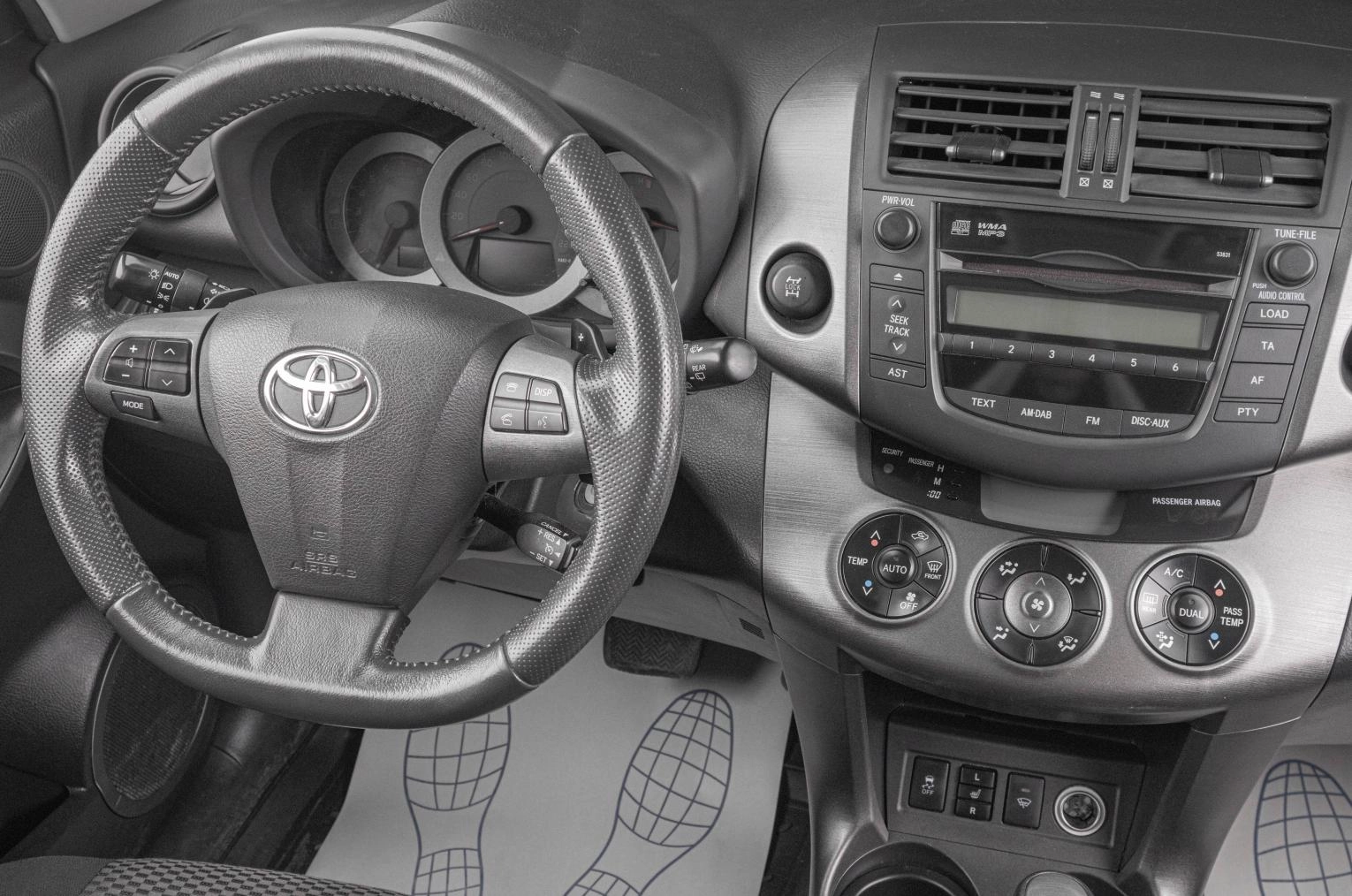 Toyota RAV4 16 из 19