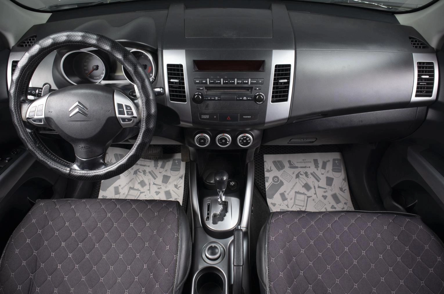 Citroen C-Crosser 12 из 39