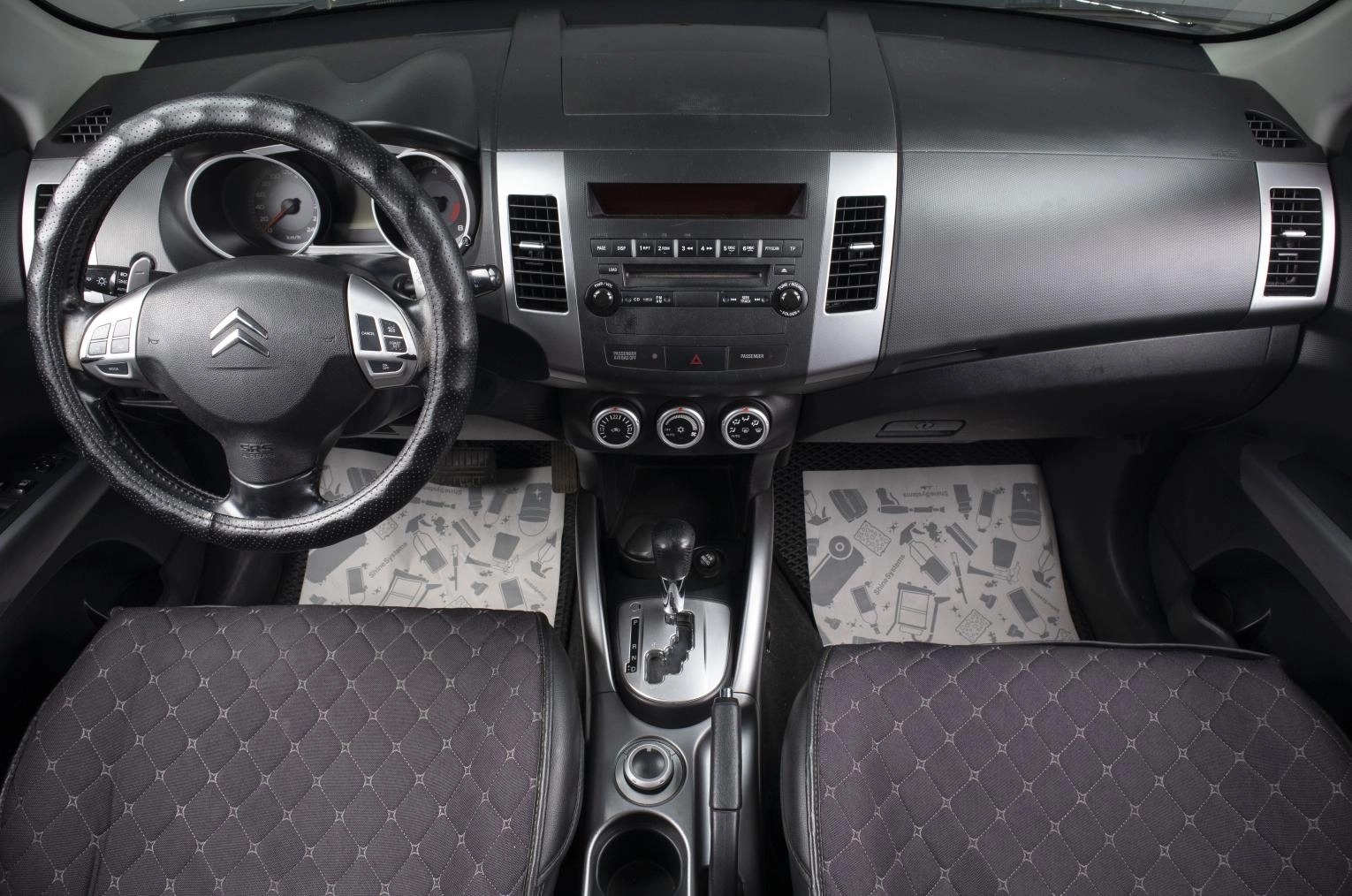 Citroen C-Crosser 13 из 39
