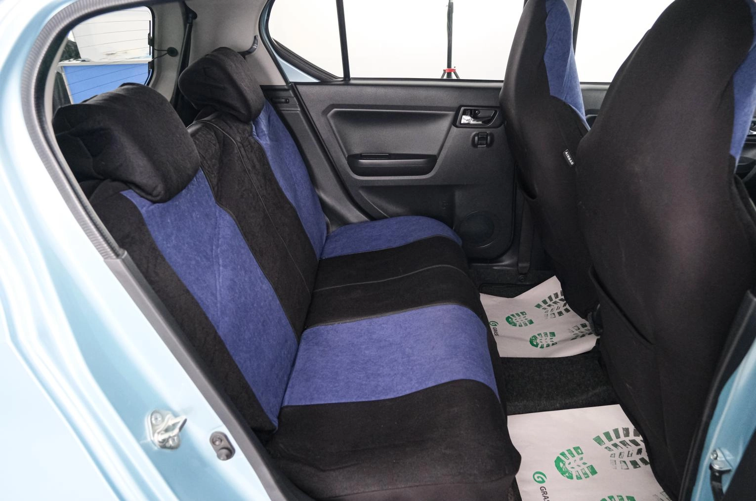 Daihatsu Mira e:S 20 из 22